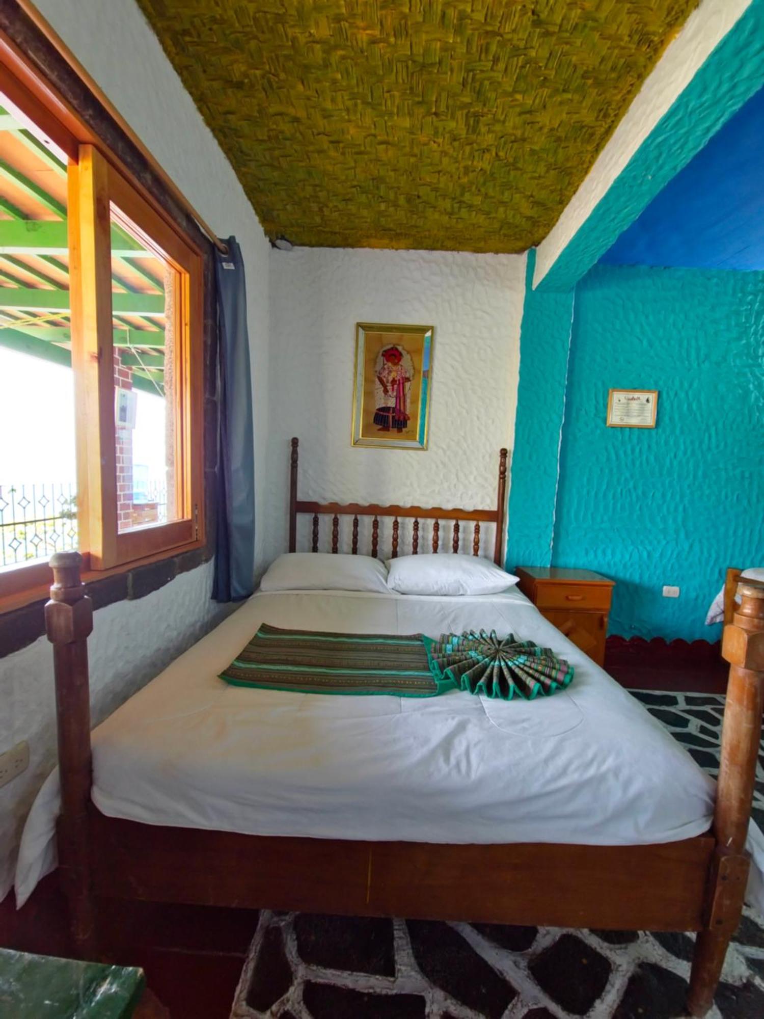 Eco Hotel Uxlabil Atitlan San Juan La Laguna Exterior foto